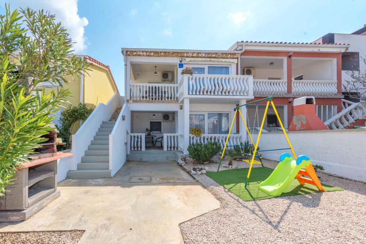 Apartment Tema Vir Exterior foto